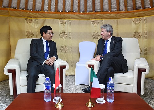 ASEM: die bilateralen Gespräche des Vize-Premierministers Pham Binh Minh - ảnh 2